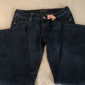 Great pair of 7 stretchy flare